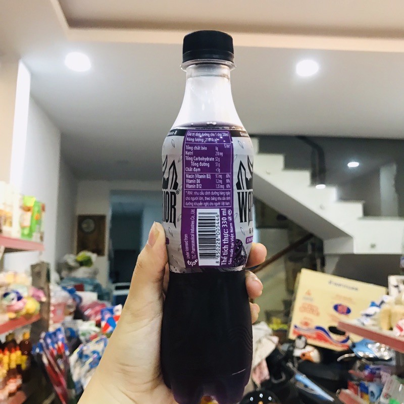 Nước ngọt WARRIOR hương nho chai 330ml