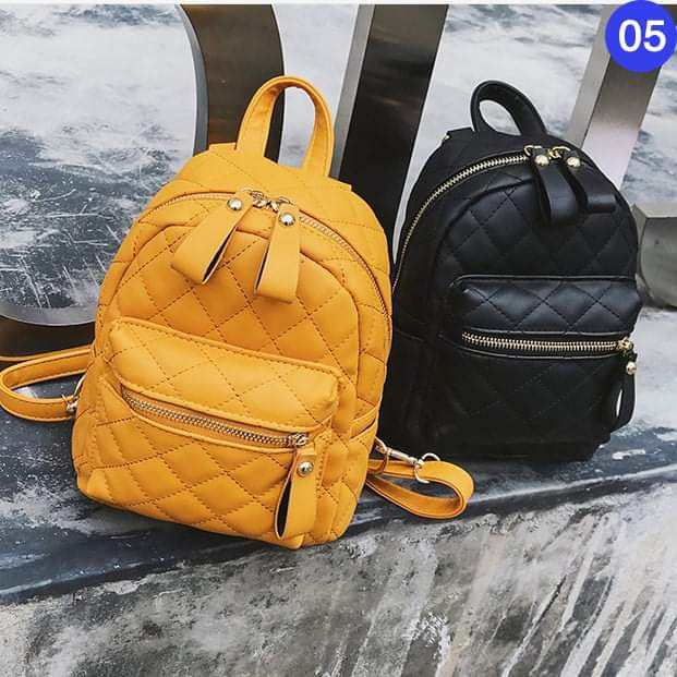 Mẫu balo mini chần trám 3 màu vàng đen trắng cực hot trend 2023
