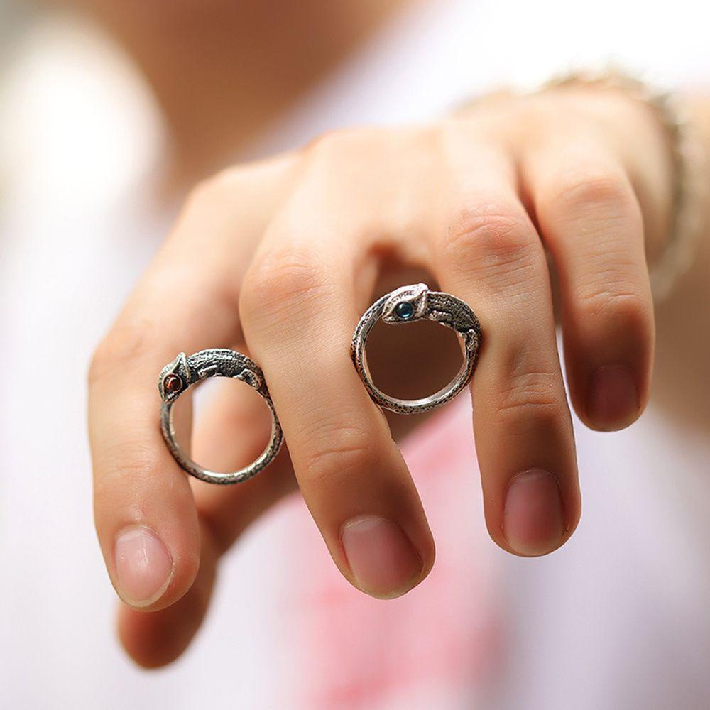 Nhẫn Tắc Kè Hoa Phong Cách Retro Cá Tính Kiểu Mới