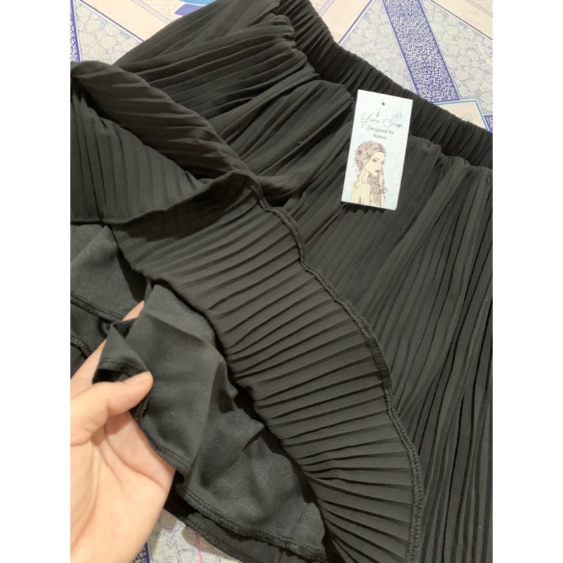 Chân váy dập xếp li ngắn Yura Store CVXLN019 | BigBuy360 - bigbuy360.vn