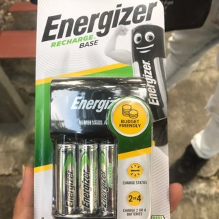 Combo máy sạc pin và 8 viên pin Energizer