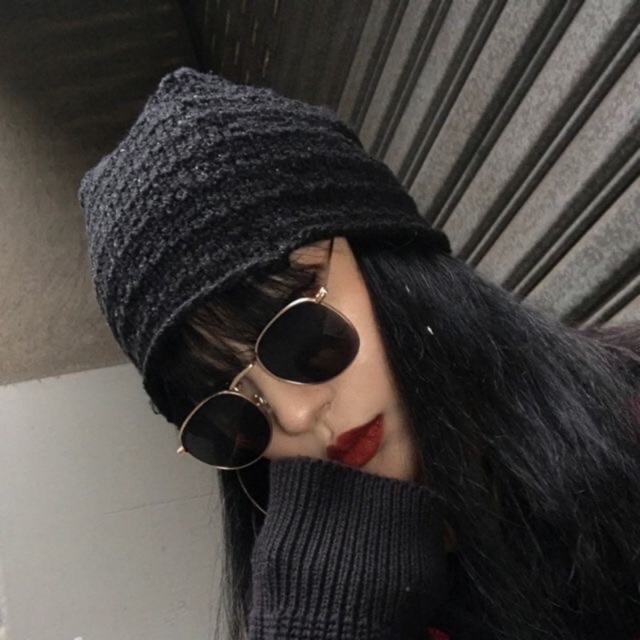 Kính ulzzang râm đen gọng vàng
