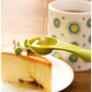 Combo 5 khuôn cupcake silicon + 1 bộ thìa đong