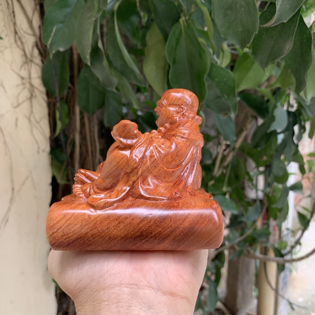 Di lặc để xe ô tô bằng gỗ hương cao 9 cm ngang 15 cm đế vạn sự như ý