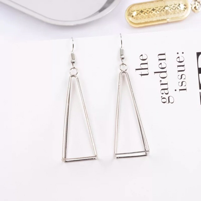 Bông tai hình khối 3 chiều