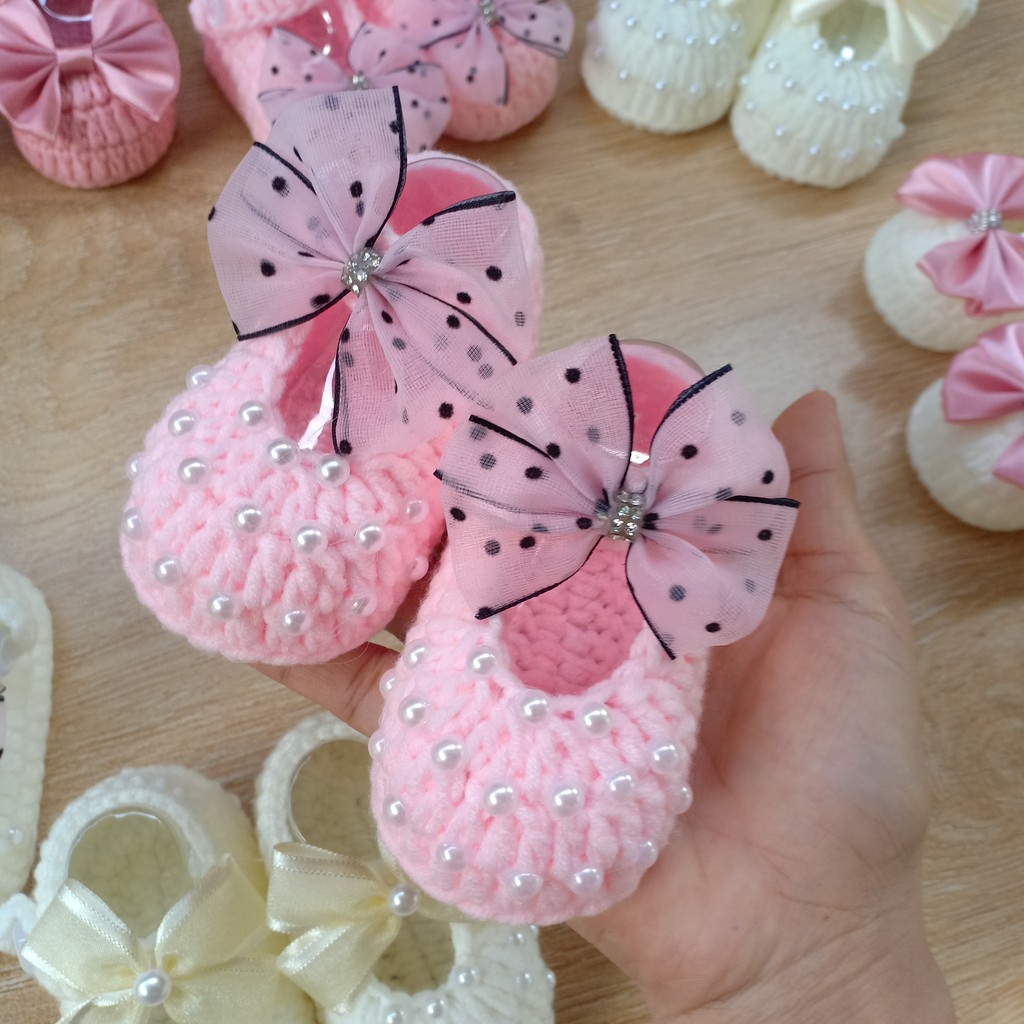 Giày/vớ len cho bé  gái sơ sinh