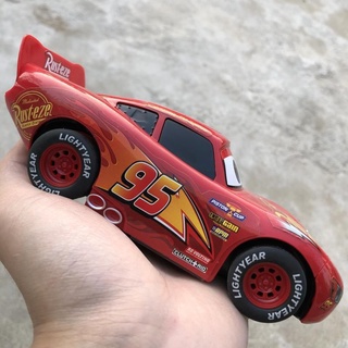 Đồ chơi xe điều khiên RC MC queen