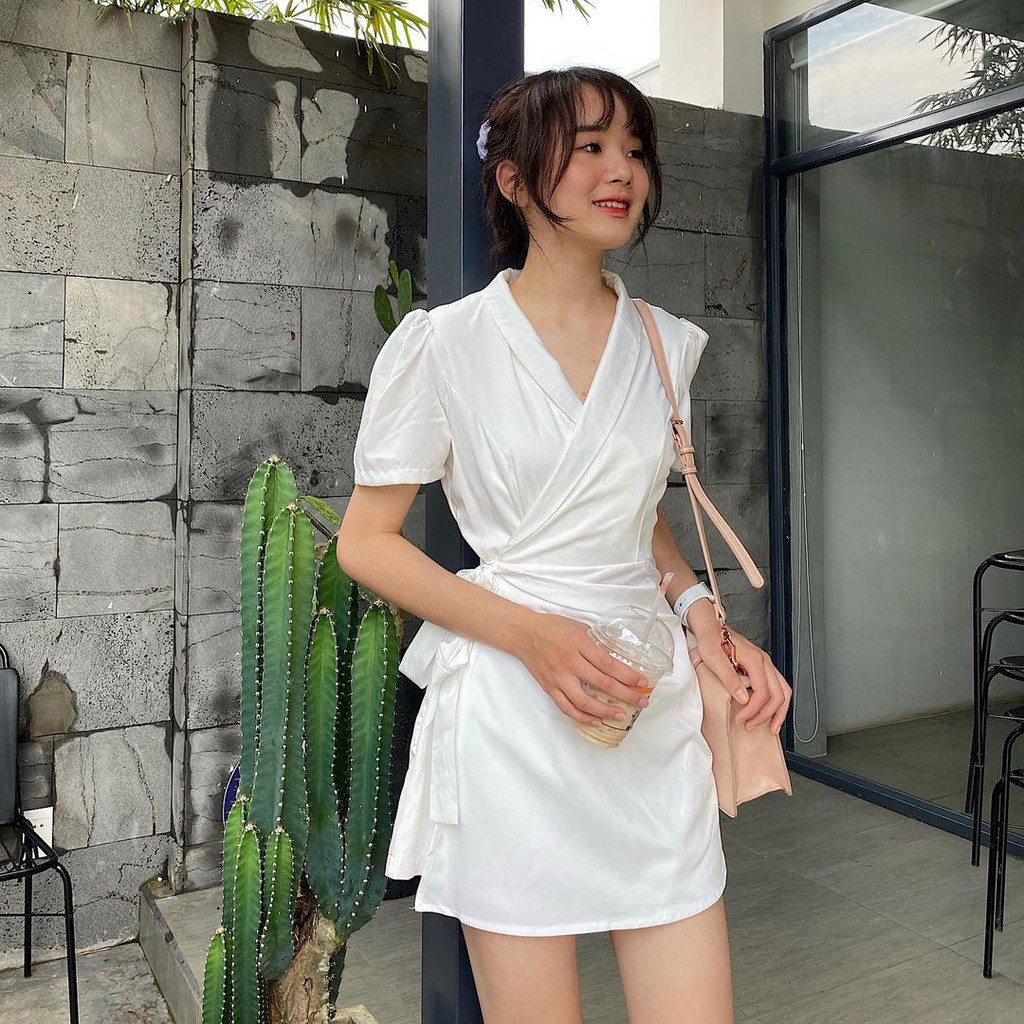 Đầm đen cổ Vest thanh lịch thắt eo, Váy trắng cổ vest xinh