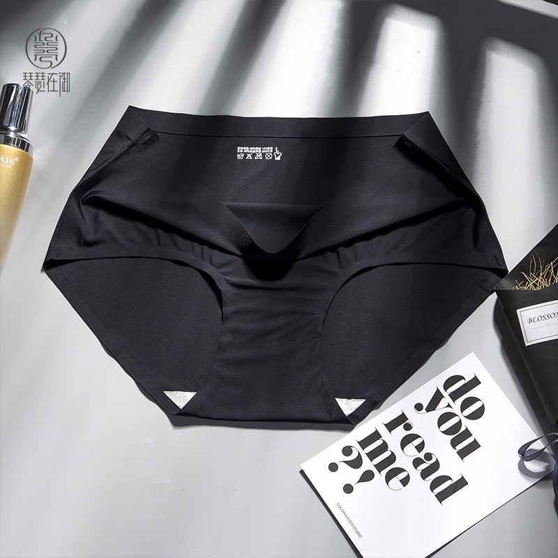 Quần lót nữ trơn đúc su không viền sexy, Không đường may,ôm sát body CAO CẤP