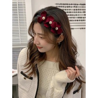 Bờm tóc hoa nhung nhuỵ đá