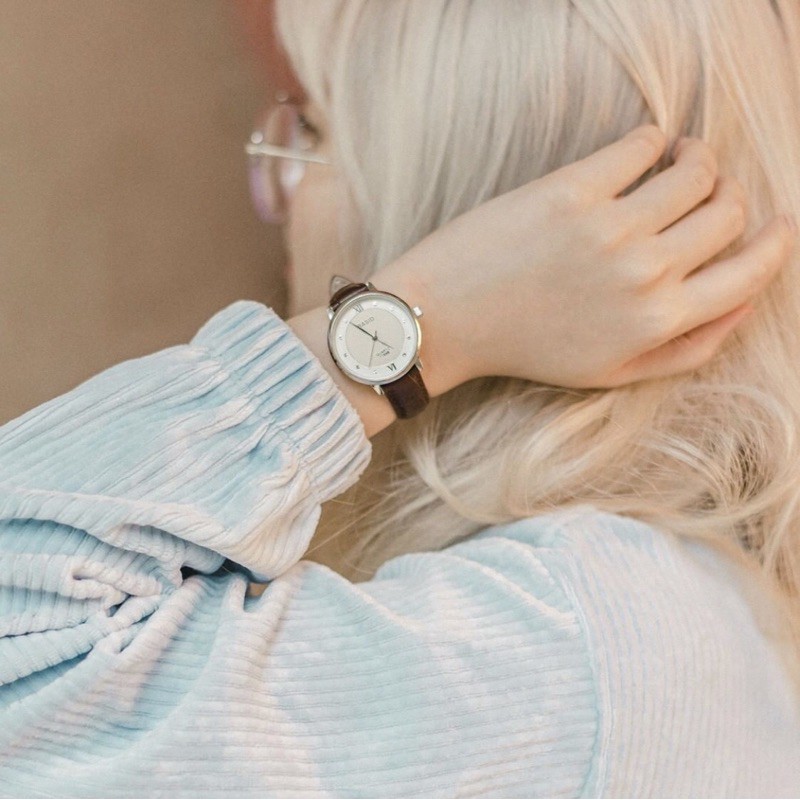 Đồng hồ cặp nam nữ dây da cá sấu BASID ĐÍNH ĐÁ nâu mặt trắng đồng hồ đôi chính hãng Watchesbytif size 30mm & size 38mm | BigBuy360 - bigbuy360.vn