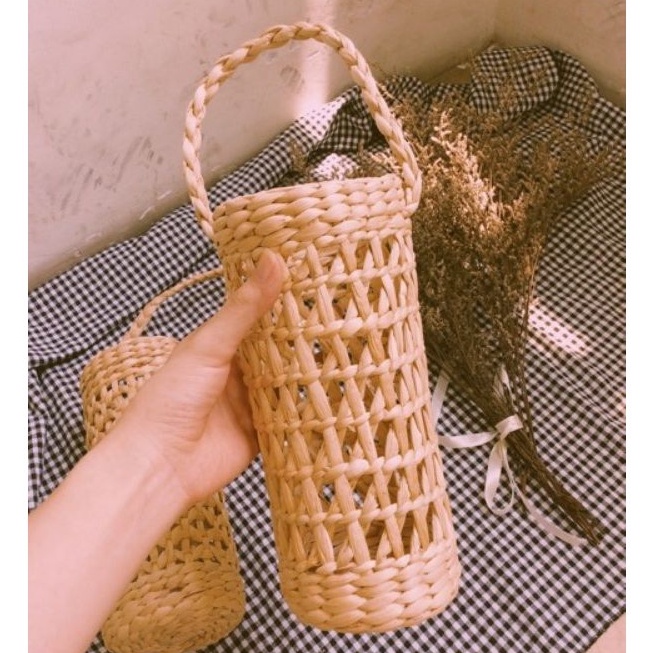 Giỏ đựng bình trà, bình nước, cà phê, trang trí, cắm hoa khô ,giỏ cói đựng bình nước cầm tay.