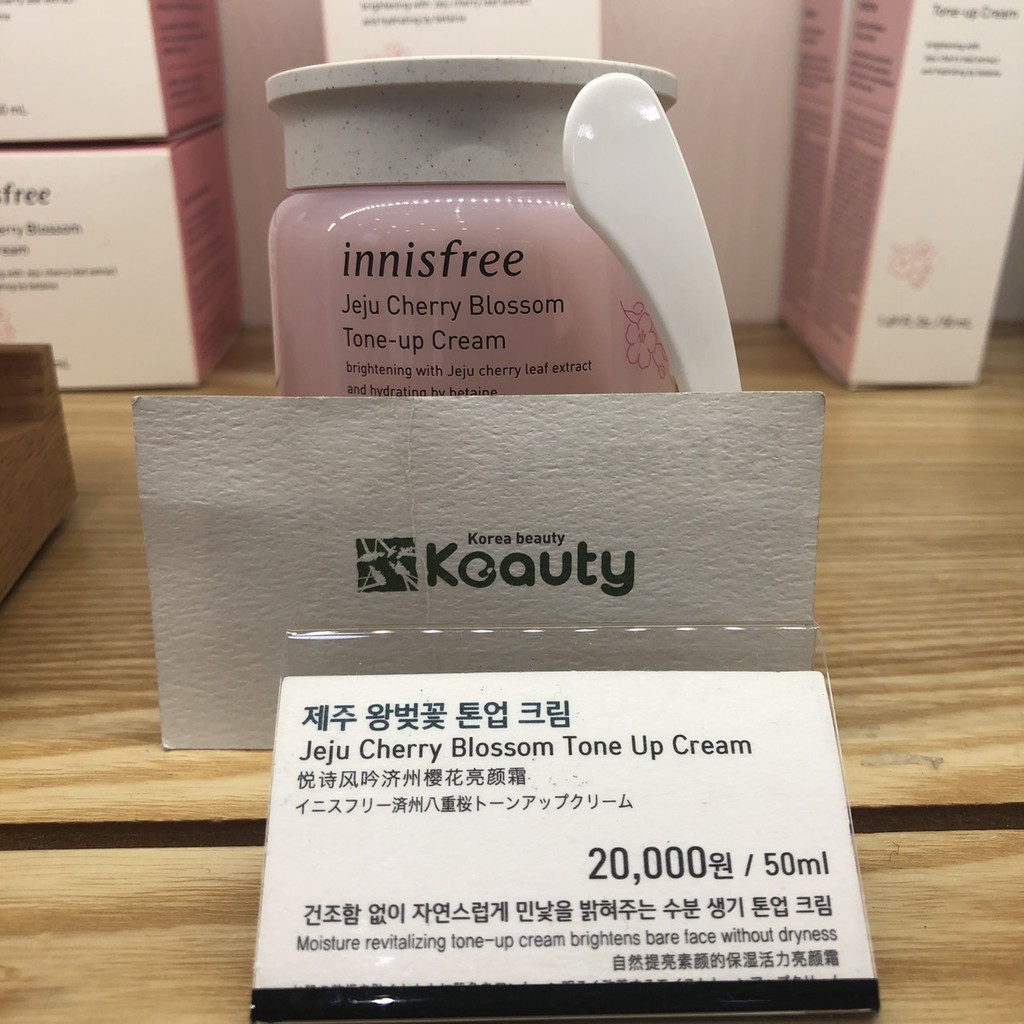 Kem dưỡng nâng tông da từ hoa anh đào Innisfree Jeju Cherry Blossom Tone-up Cream 50ml