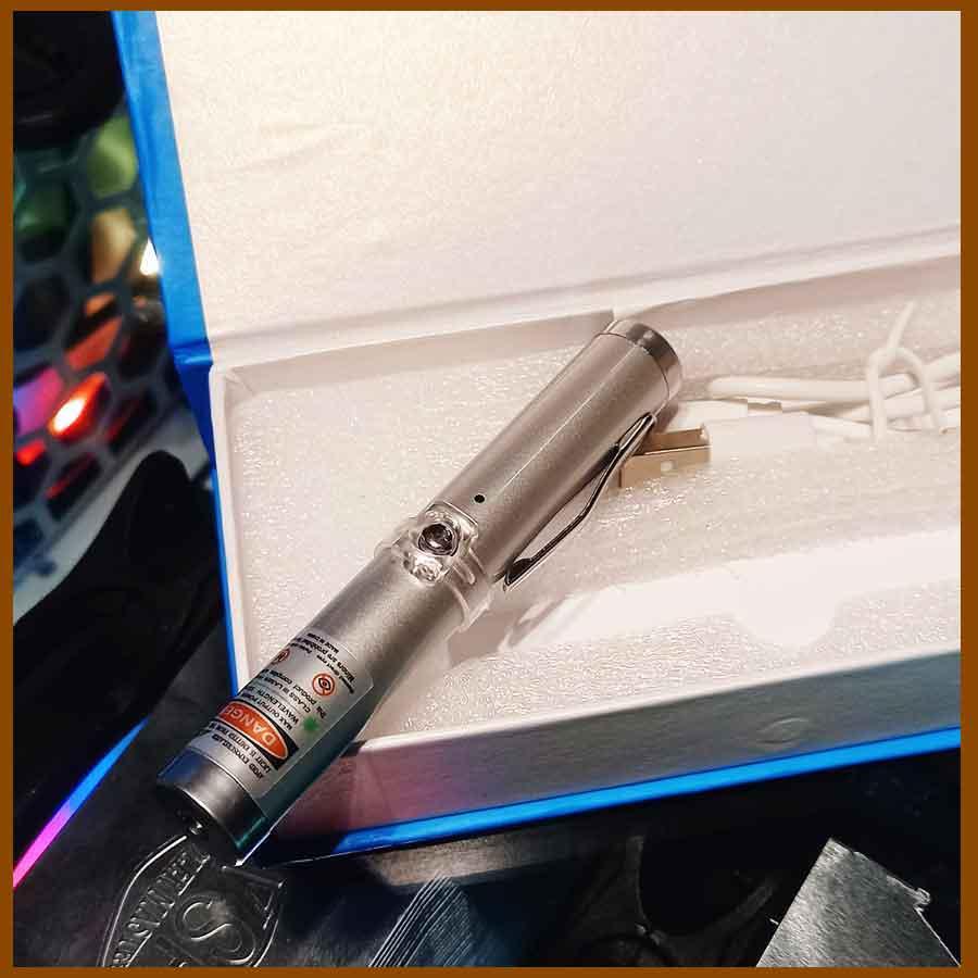 Bút Laze Laser Mini Sạc Cáp USB Tia Xanh Lá Vỏ Bạc Dài 9cm