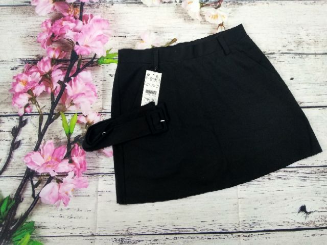 Chân váy chữ A phối đai vuông, chất UMI Cao cấp, trẻ trung năng động