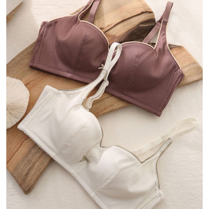 Áo Lót Không Gọng Đệm Mỏng Làm Gọn Ngực Thun Tăm B040