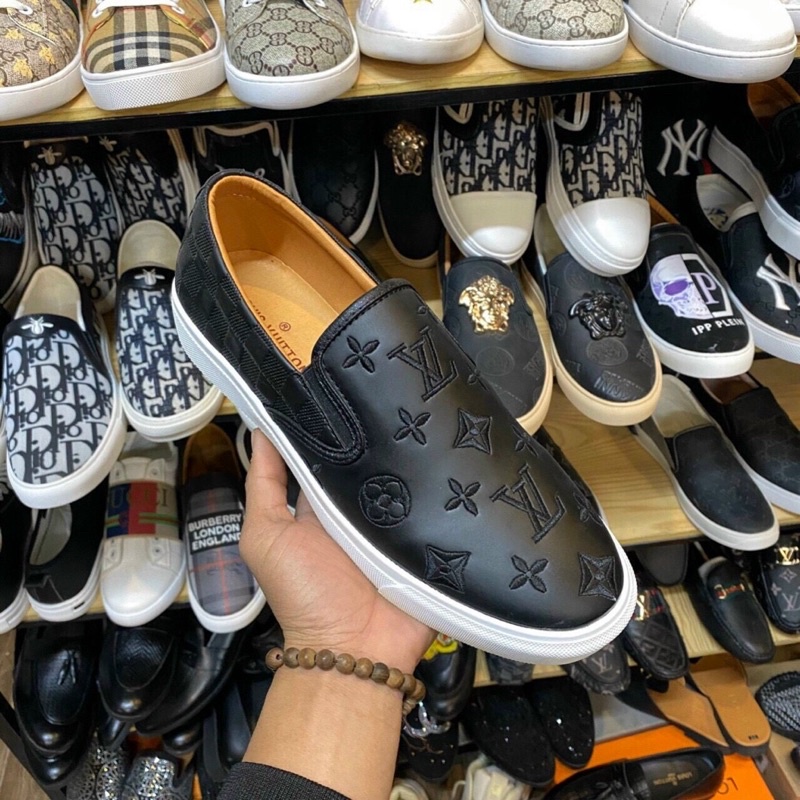 Giày lv nam da lộn thêu chữ đế đúc cao su nguyên khối hàng Fullbox.