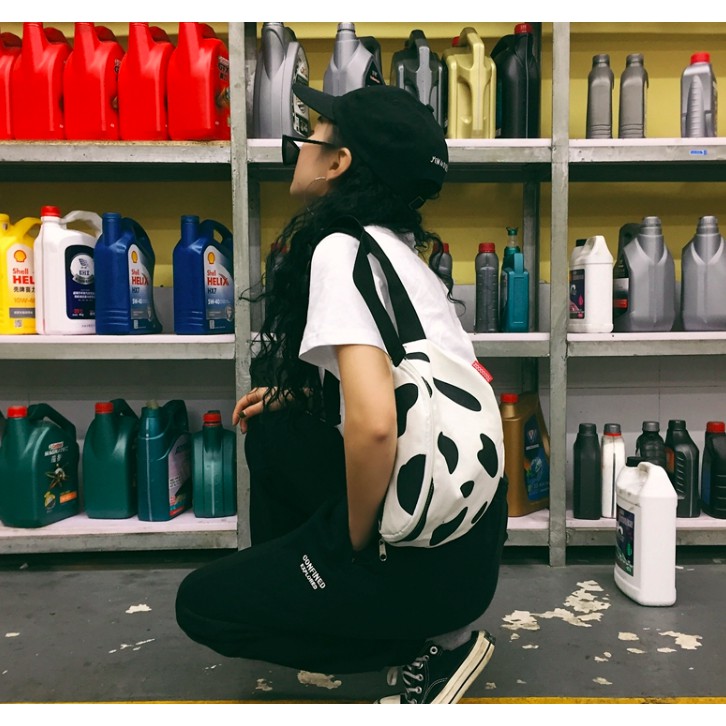 Túi đeo chéo Bò sữa - đeo được 2 dạng