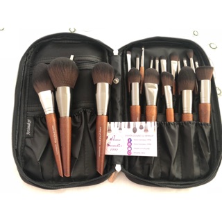 Bộ cọ makeupforever 19 cây kèm bao cọ