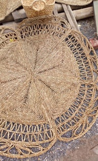 Thảm cói hình bông hoa