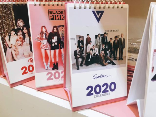 Lịch để bàn 2020 BTS, GOT7, SEVENTEEN, BLACKPINK, TXT, TWICE, X1, EXO