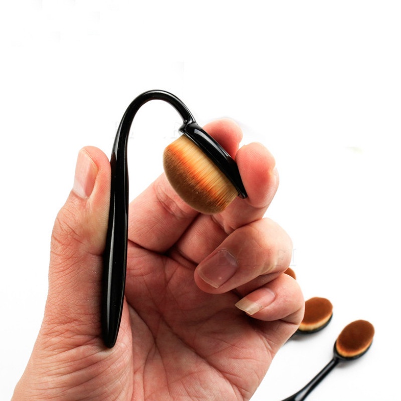 1 Cọ Trang Điểm Chất Lượng Cao Cho Nữ