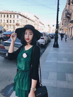 Váy lụa tầng