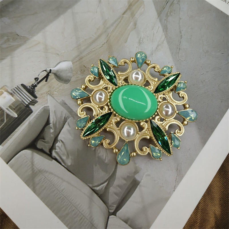 Trâm Cài Áo Đính Ngọc Trai Thời Trang Cho Nữ