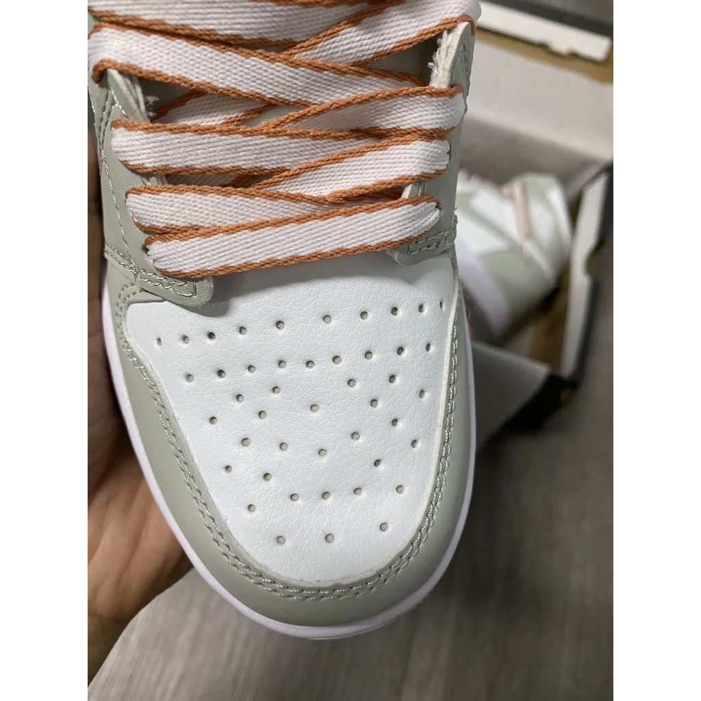 ⚡️GIÁ SỐC⚡️[Ảnh thật do shop tự chụp 100%] JORDAN  xám cao dây cam | BigBuy360 - bigbuy360.vn