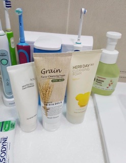 Sữa rửa mặt Grain hàn quốc