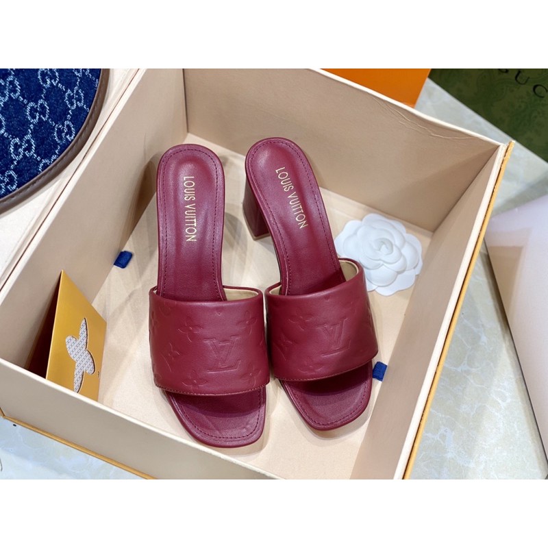 Guốc Hoạ Tiết Chìm LV