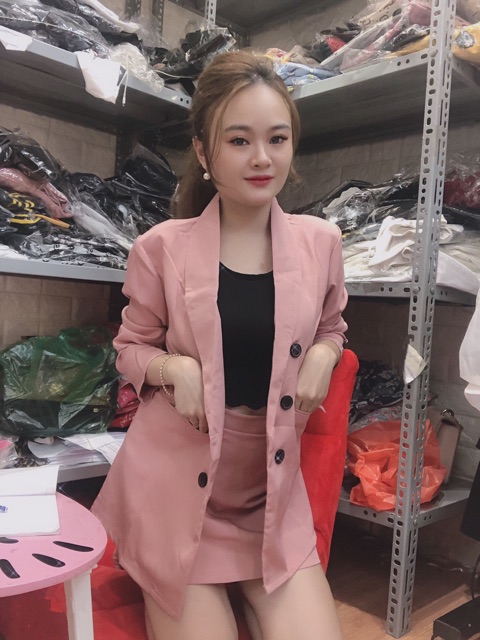 Set vest kèm chân váy chữ A