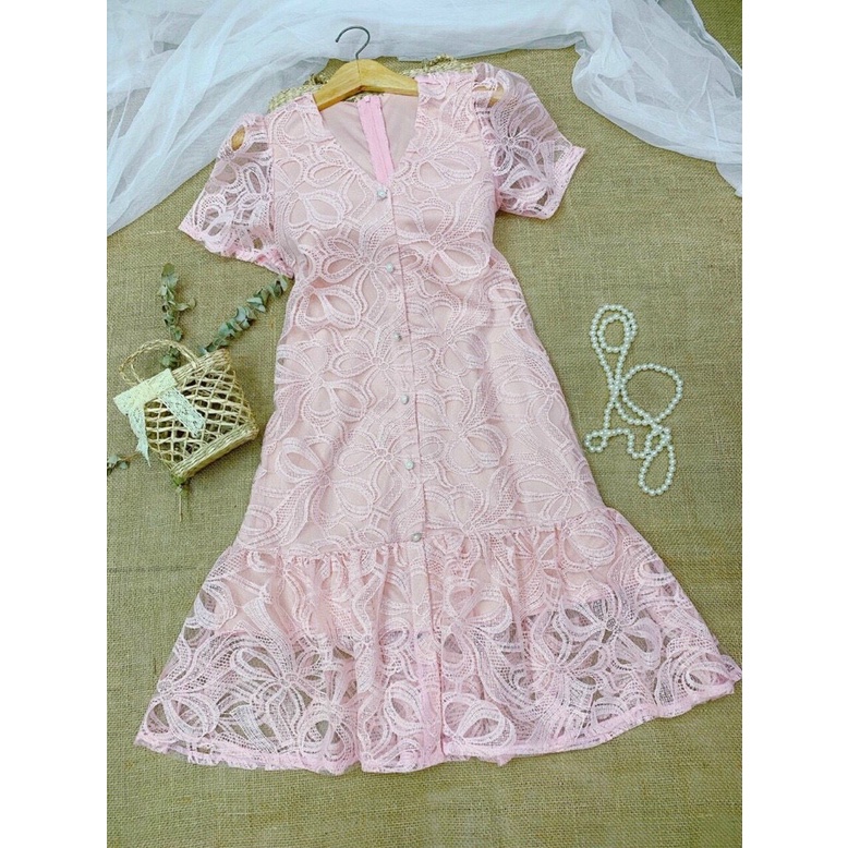 ĐẦM VÁY REN THÊU NÚT TRẮNG - Hình Shop Chụp