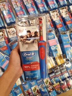 BÀN CHẢI ĐIỆN ORAL-B ÚC