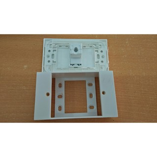Ổ cắm mạng âm tường mặt Panasonic
