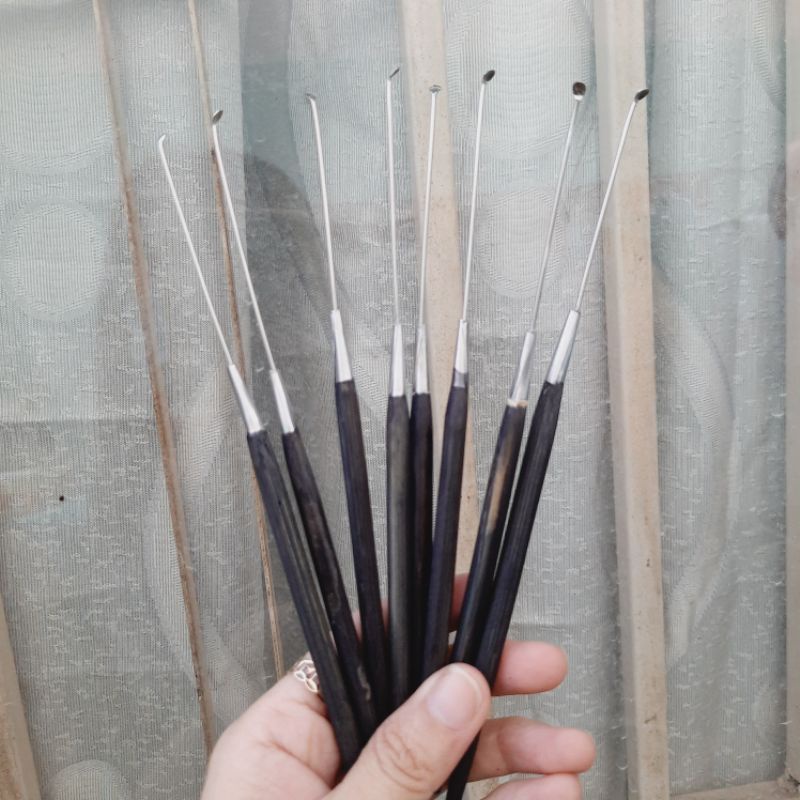 Bộ 2 cây móc tai cán đen