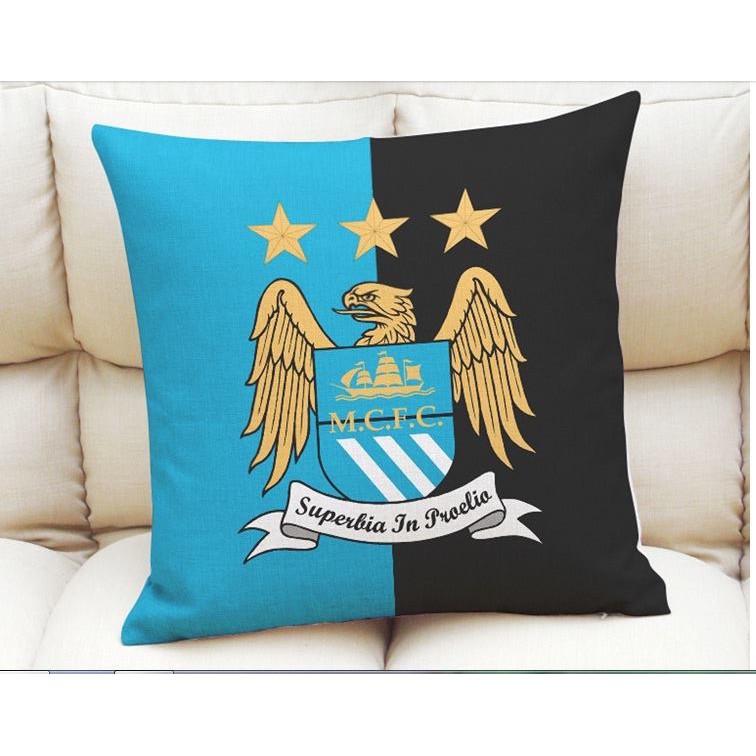 Gối vuông in logo câu lạc bộ Manchester United, Chelsea, Barcelona, Real Madrid, Arsenal