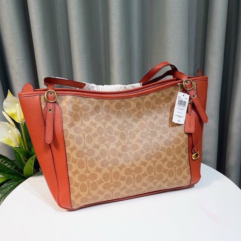 Cặp công sở Coach Alana Tote duyên dáng
