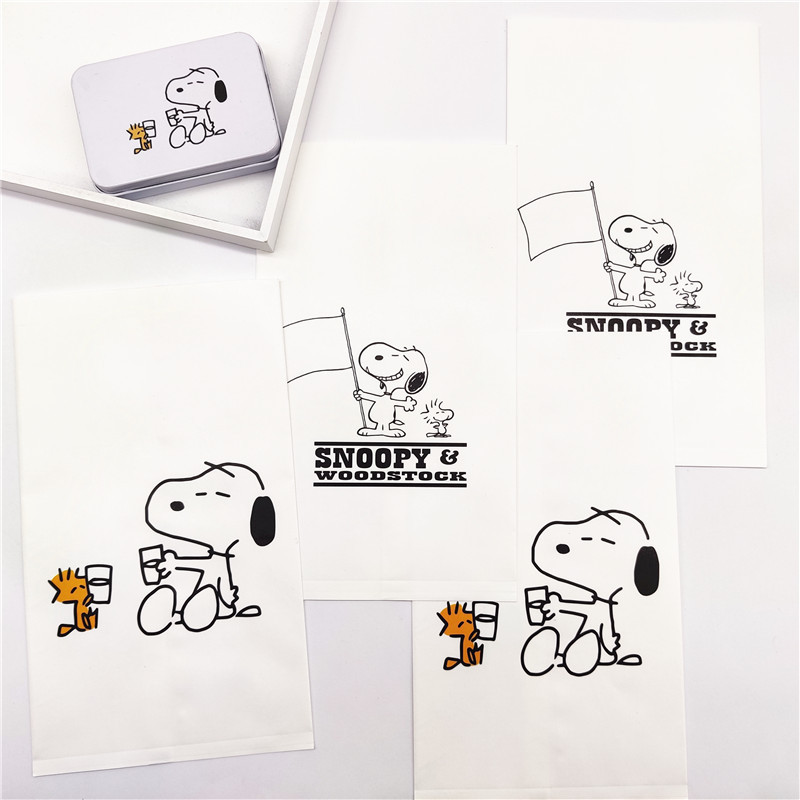 Túi Giấy Đựng Quà Họa Tiết Chó Snoopy Hoạt Hình Cầu Vồng Dễ Thương
