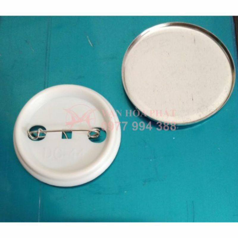 Phôi huy hiệu nhựa 4.4cm, huy hiệu gắn balo
