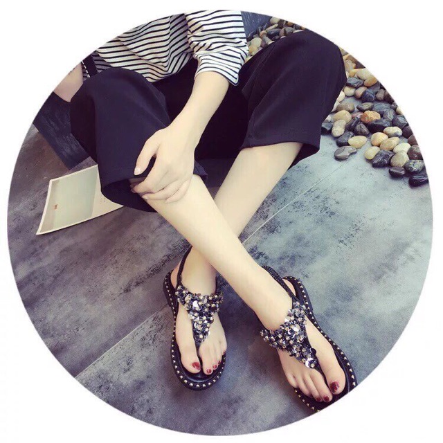 Giày sandal đính đá