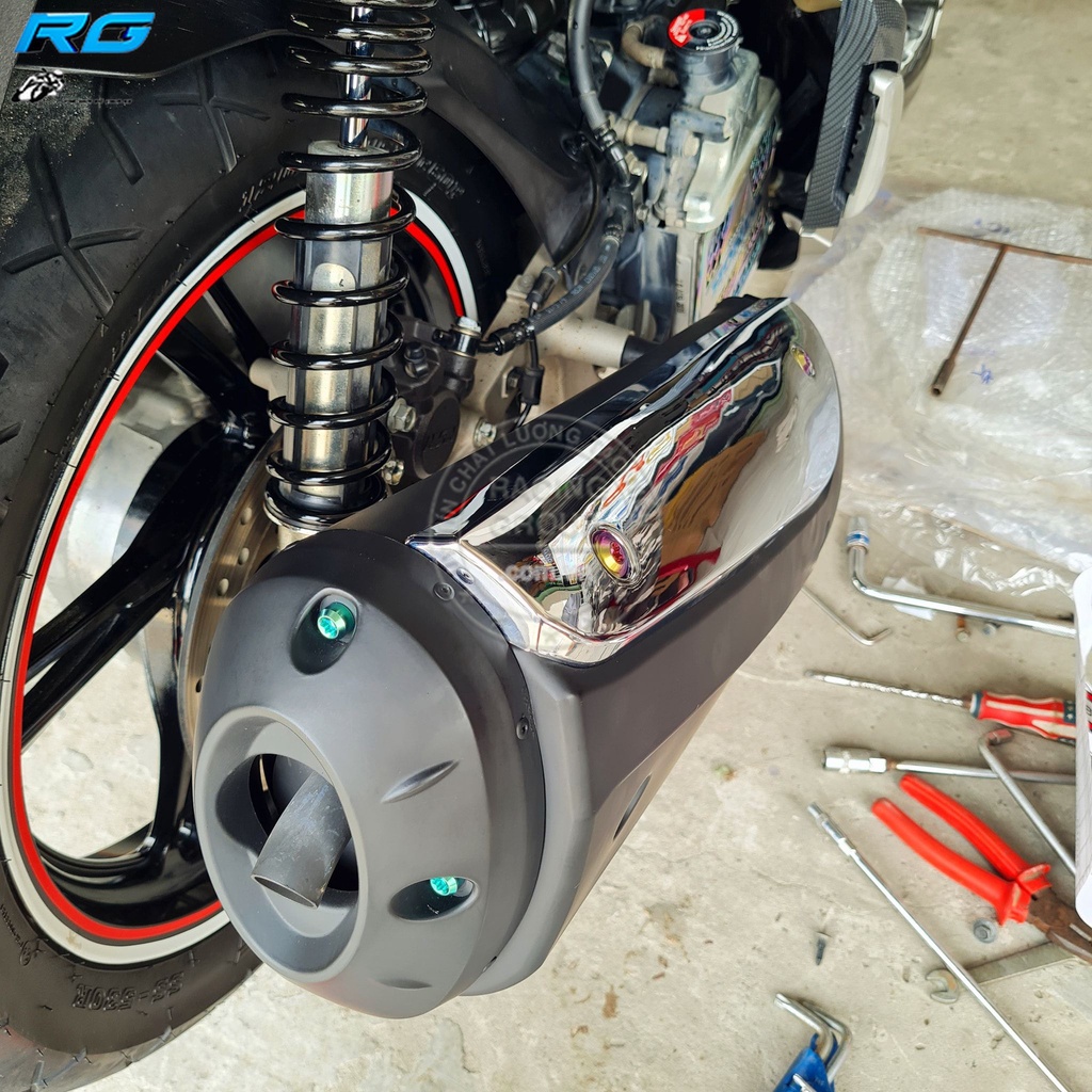 Ốp Pô Sh 300i ZHI.PAT Cho Sh 2017, 2018, 2019 Hàng Chính Hãng Bảo Hành 12 Tháng