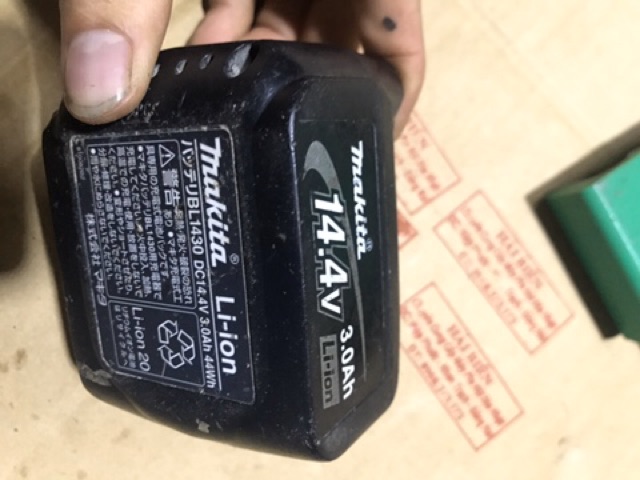 Pin makita 14v 4A