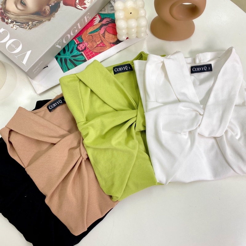 Áo Thun Cộc Tay Thiết Kế Cut Out Top Trendy Hở Cổ Áo Khoét Vai Thời Trang Nữ CurvyQ Ảnh Thật | BigBuy360 - bigbuy360.vn