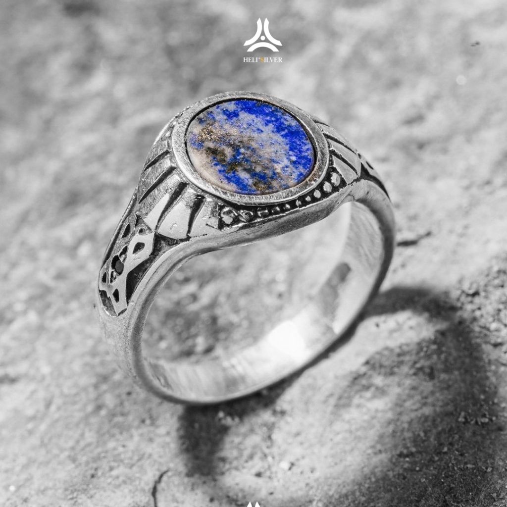 Nhẫn bạc nam HeliSilver Gothic Lapis Lazuli