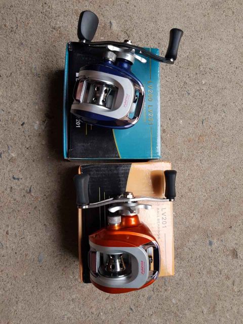 Xả luôn Combo Bộ cần câu lure máy ngang 2 ngọn 1m8+ máy YOMOSHI LV201