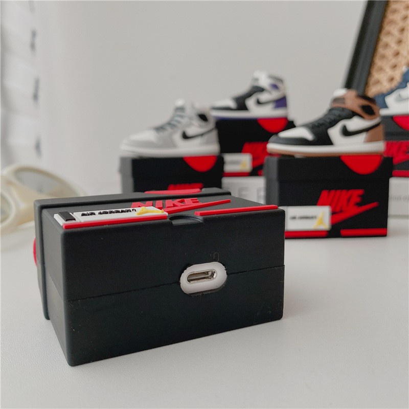 Vỏ Bảo Vệ Hộp Sạc Tai Nghe airpods gen 3 1 / 2 / pro 2 Hình Giày Thể Thao air jordan Kèm Móc Treo Tiện Dụng