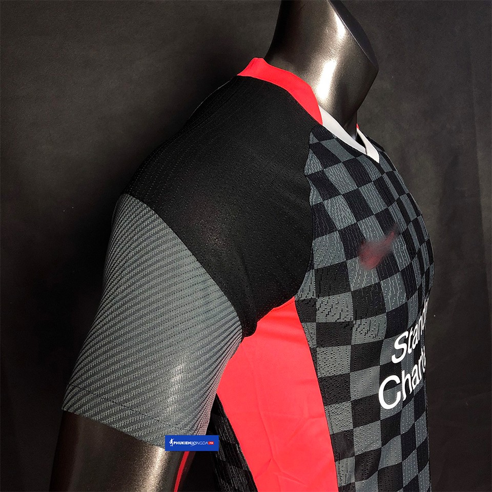 Áo Liverpool đen sân khách 2020-2021, áo Liverpool sân khách 2021 sọc caro đen xám mẫu 3 ❝Thái Lan❞