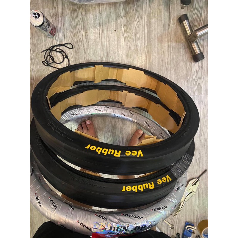 Vỏ Đầu chùa chạy sân Vee rubber size 60/17 chính hãng