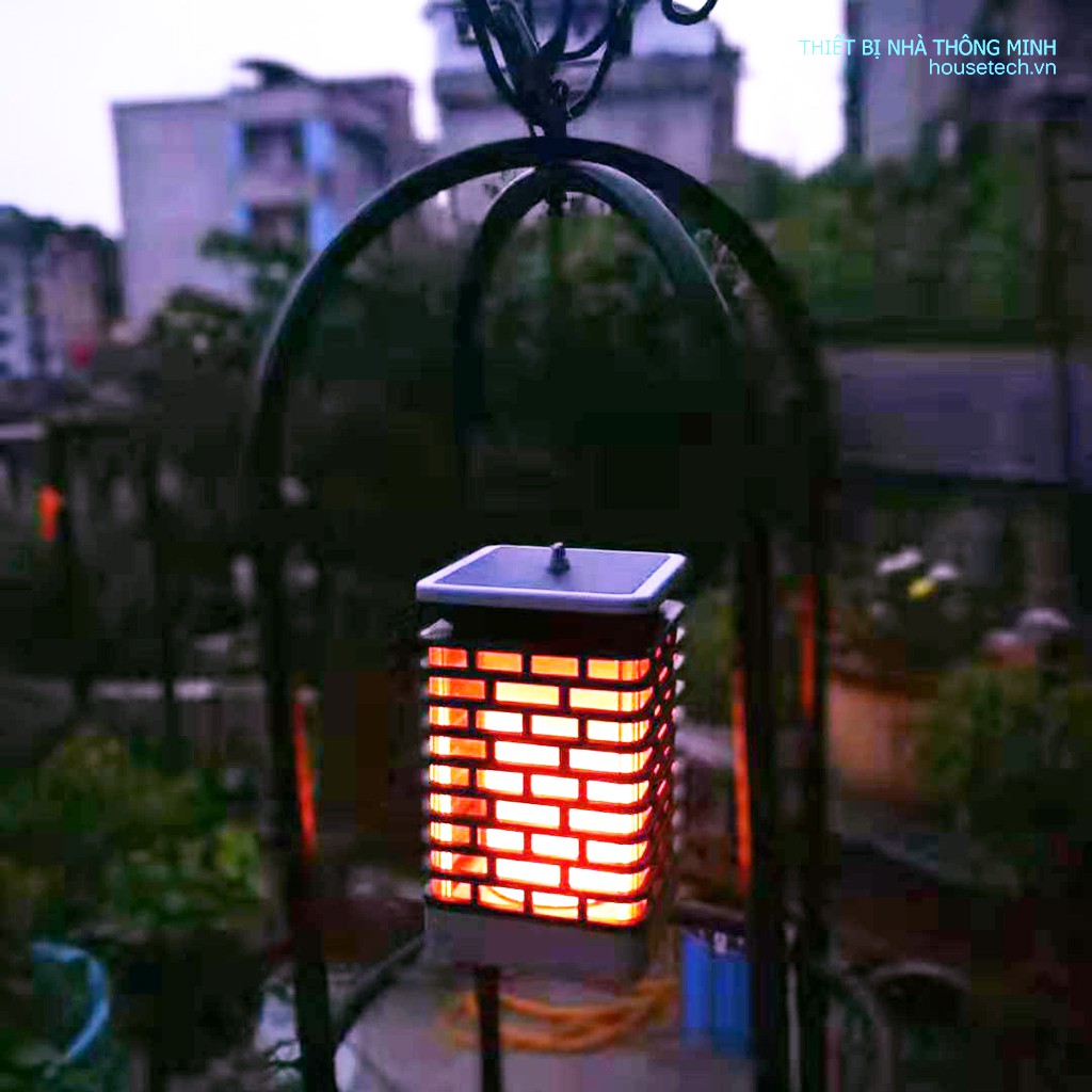 Đèn treo cây hình ngọn nến năng lượng mặt trời (new)